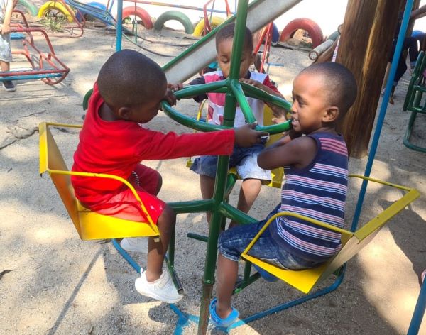 AbacusKidz Outdoor Play-14